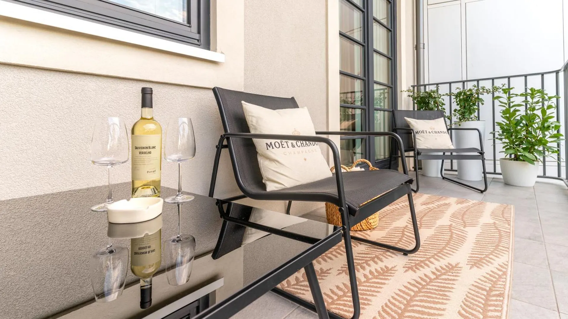 Apartment Apartament Versace Jana Pawla Breslau